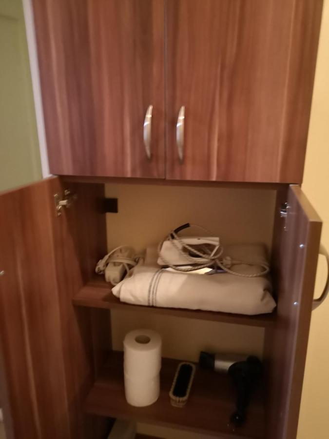 Veva Apartman - Eger Maganszallashely المظهر الخارجي الصورة